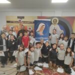 Nuestros alumnos se unen al Santo Rosario con Radio María